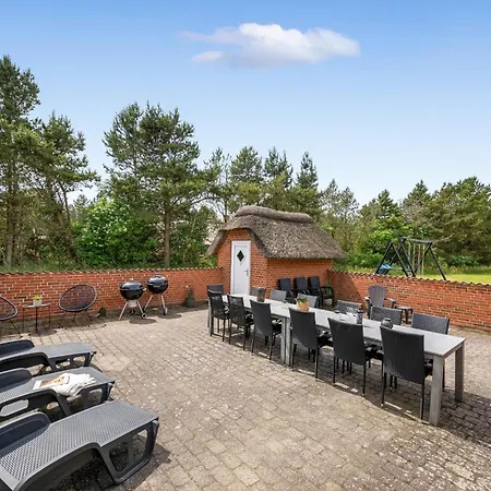 Feriehus Large Pool House With Spa, Sauna And Lovely Outdoor Areas *