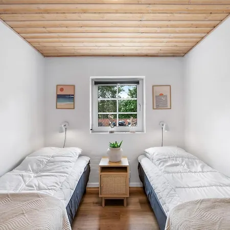 Feriehus Large Pool House With Spa, Sauna And Lovely Outdoor Areas